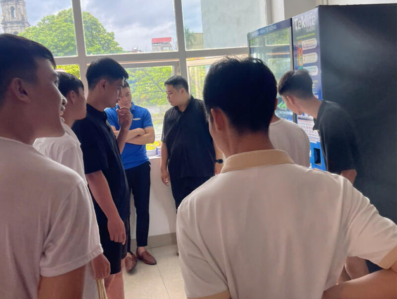 máy bán hàng tự động