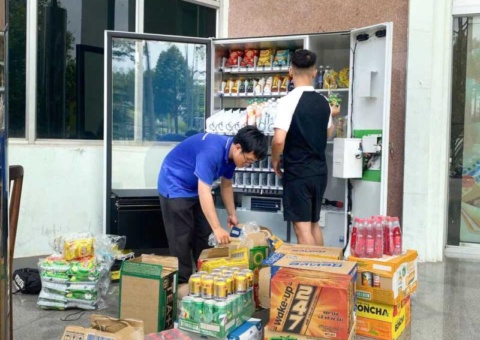 máy bán hàng tự động